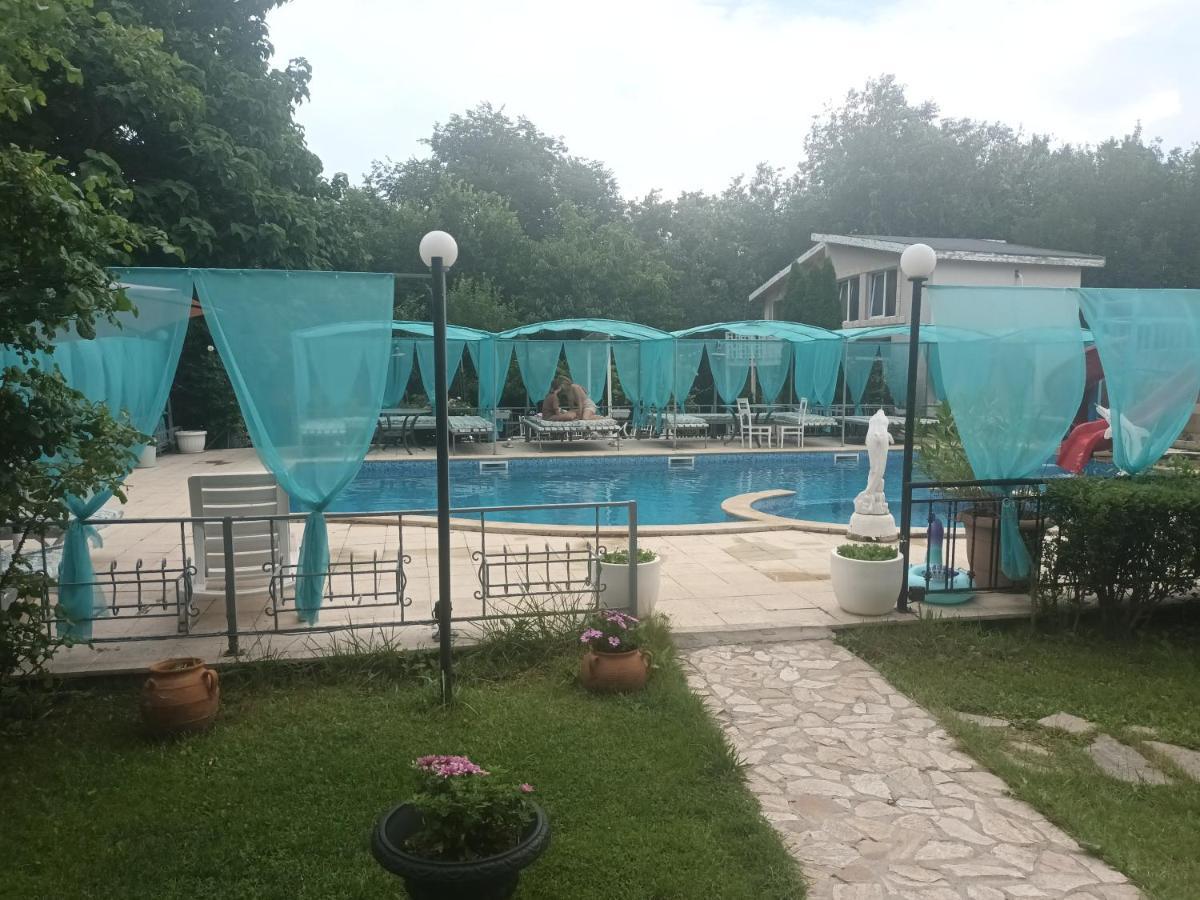 Apartments Danita & Restaurant&Pool Bar Varna Eksteriør bilde